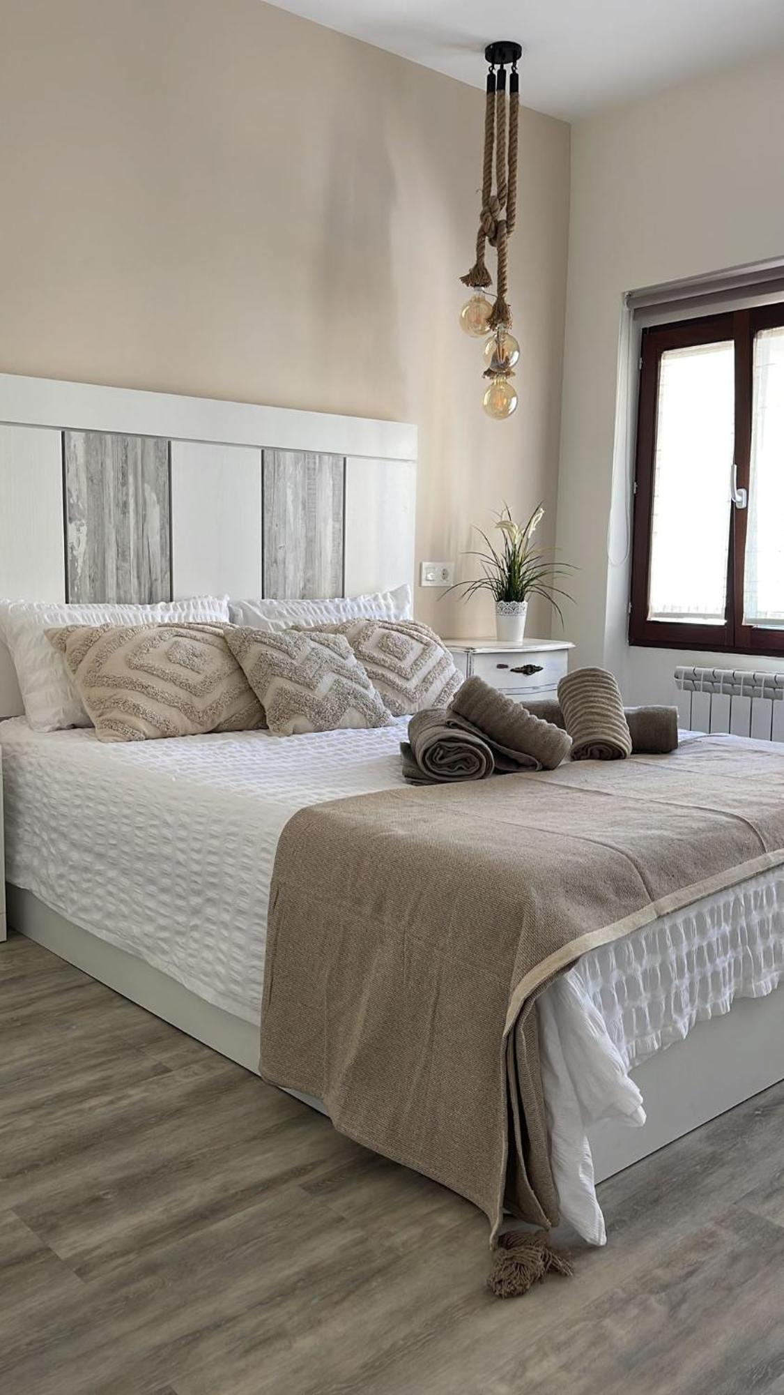 El Rincon De Valeria By Unique Rooms Burgo Eksteriør billede